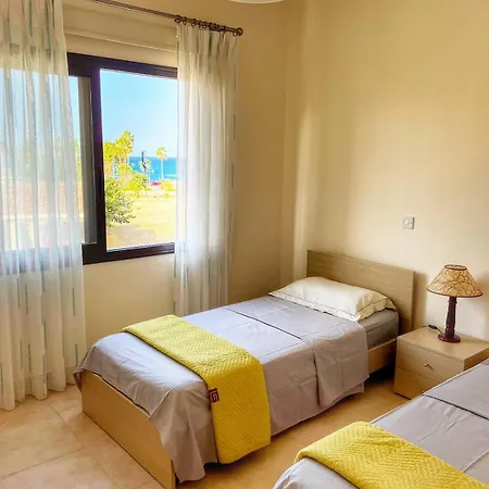 Seaview Mia ラッチ