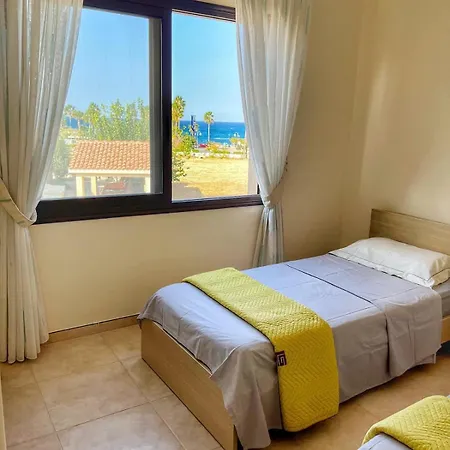 Seaview Mia Semesterbostad