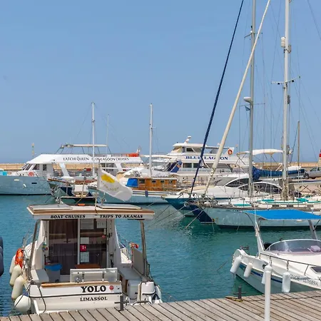 Semesterbostad Seaview Mia *